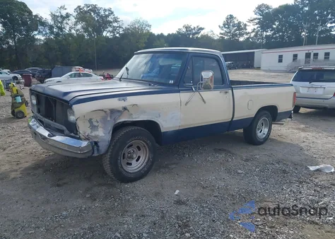 1984 Dodge D-Series D150 из США, поврежденный, VIN 1B7GD14W7ES256560